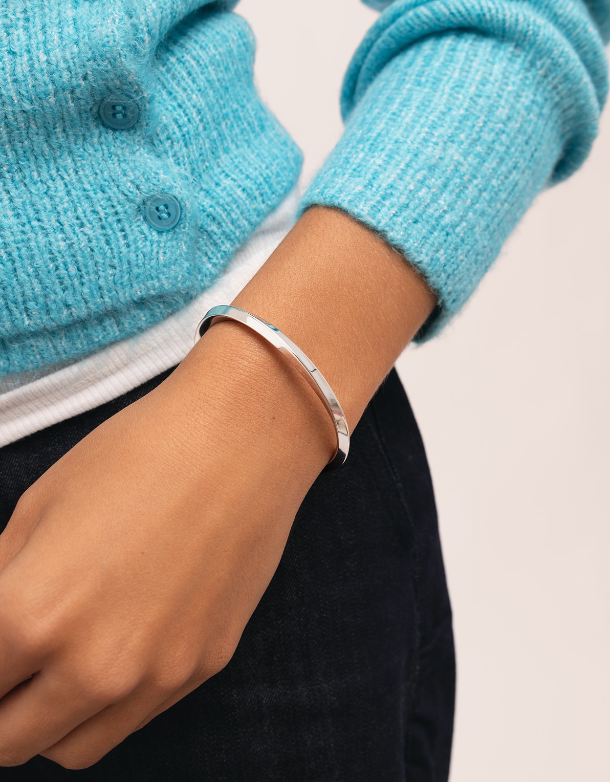 Imagen 2 de Brazalete lizze de acero - Singularu - Plateado Plateado