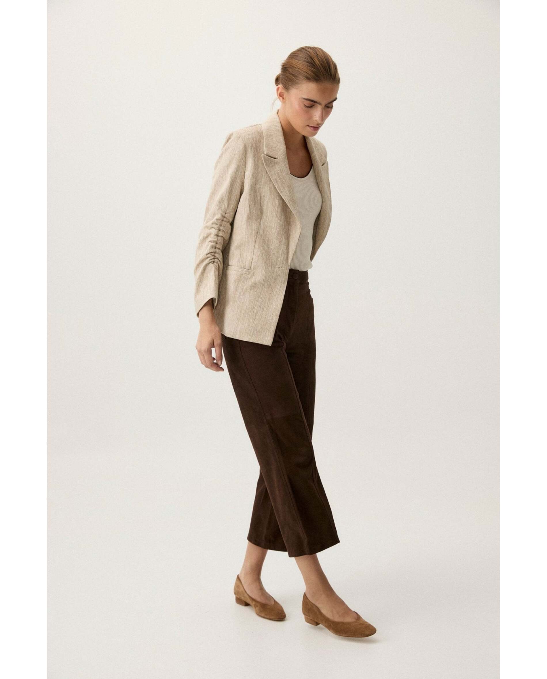 Imagen 0 de Blazer de mujer de lino Beige