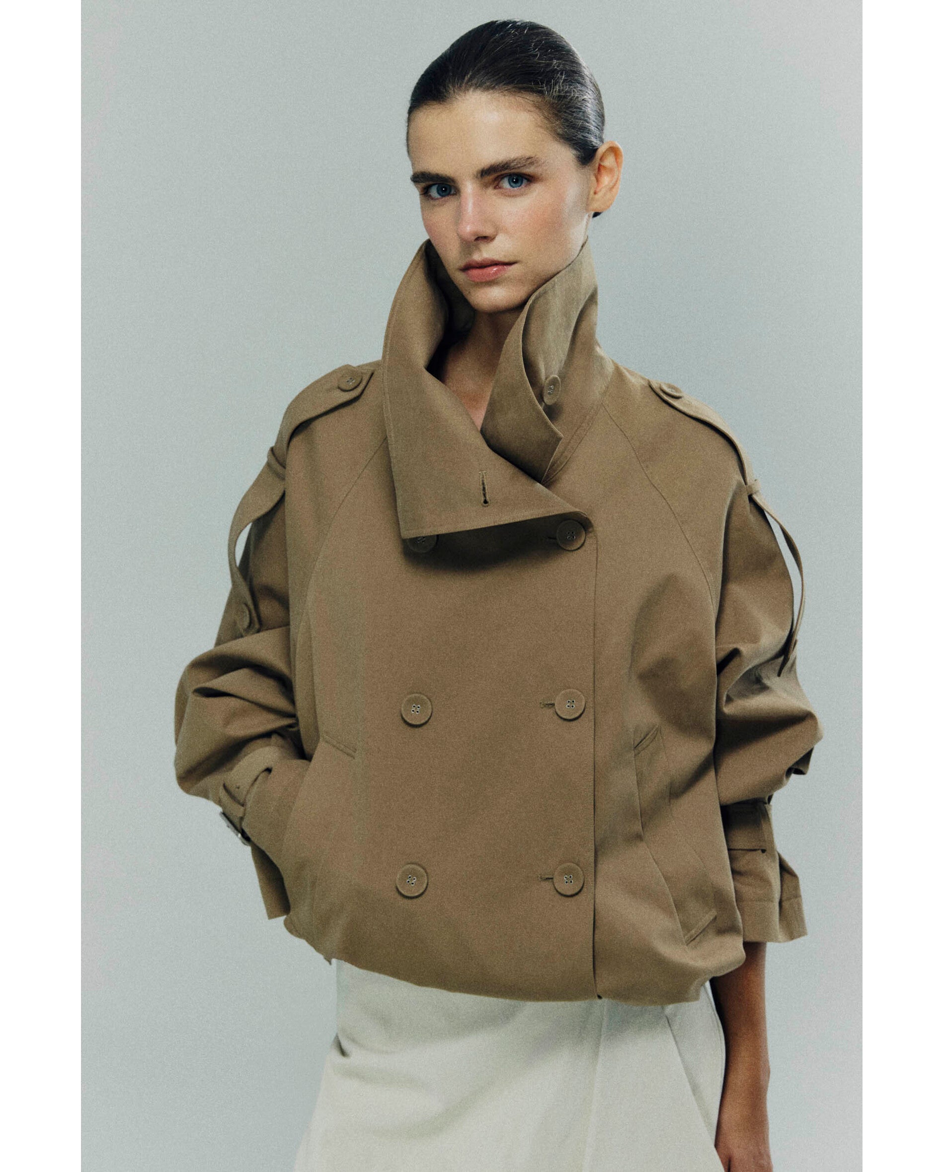Imagen 1 de Gabardina de mujer corta - Bimani - Beige Beige