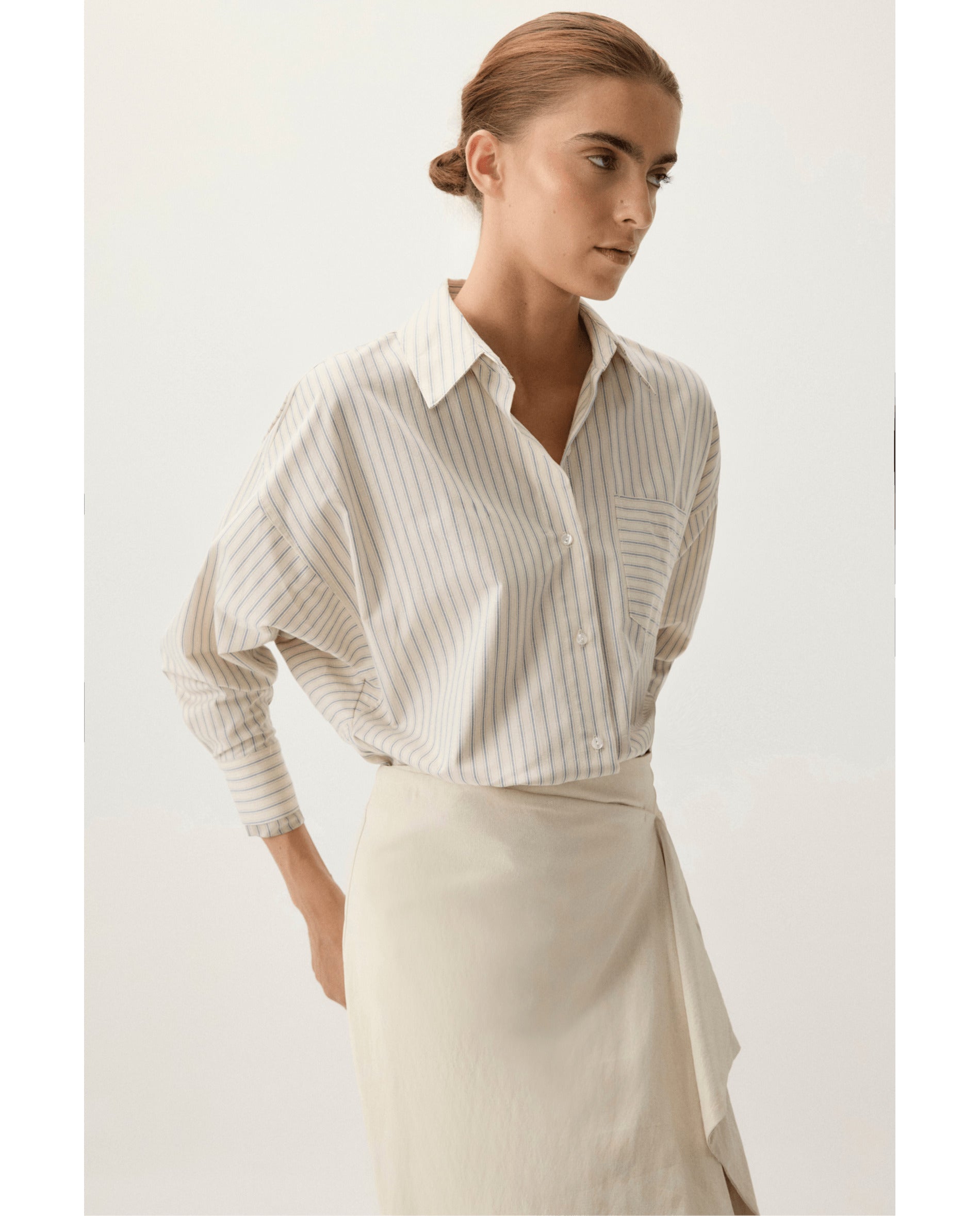 Imagen 1 de Camisa de mujer oversize de rayas Azul