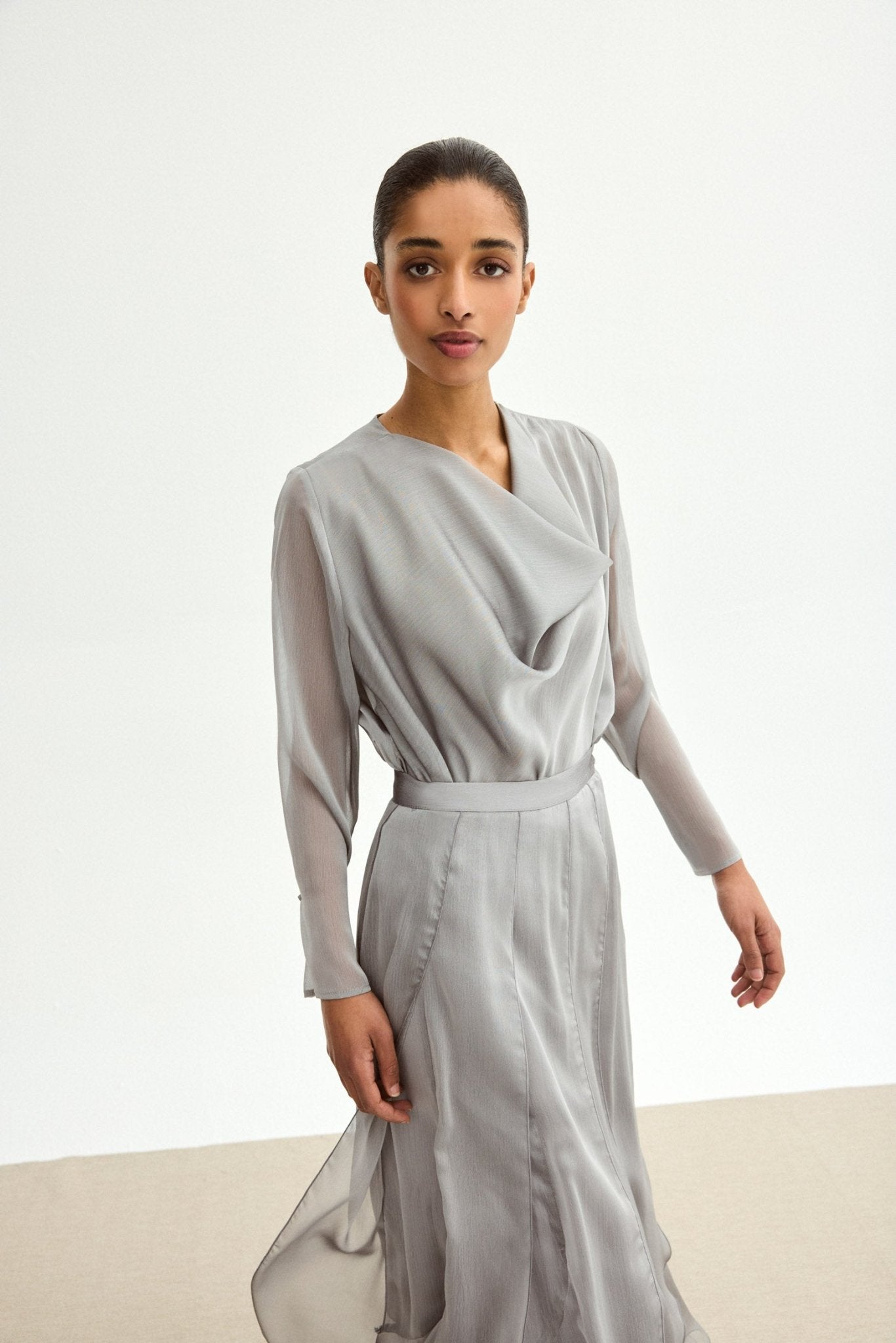 Imagen 0 de Blusa de mujer de gasa estampada Plata