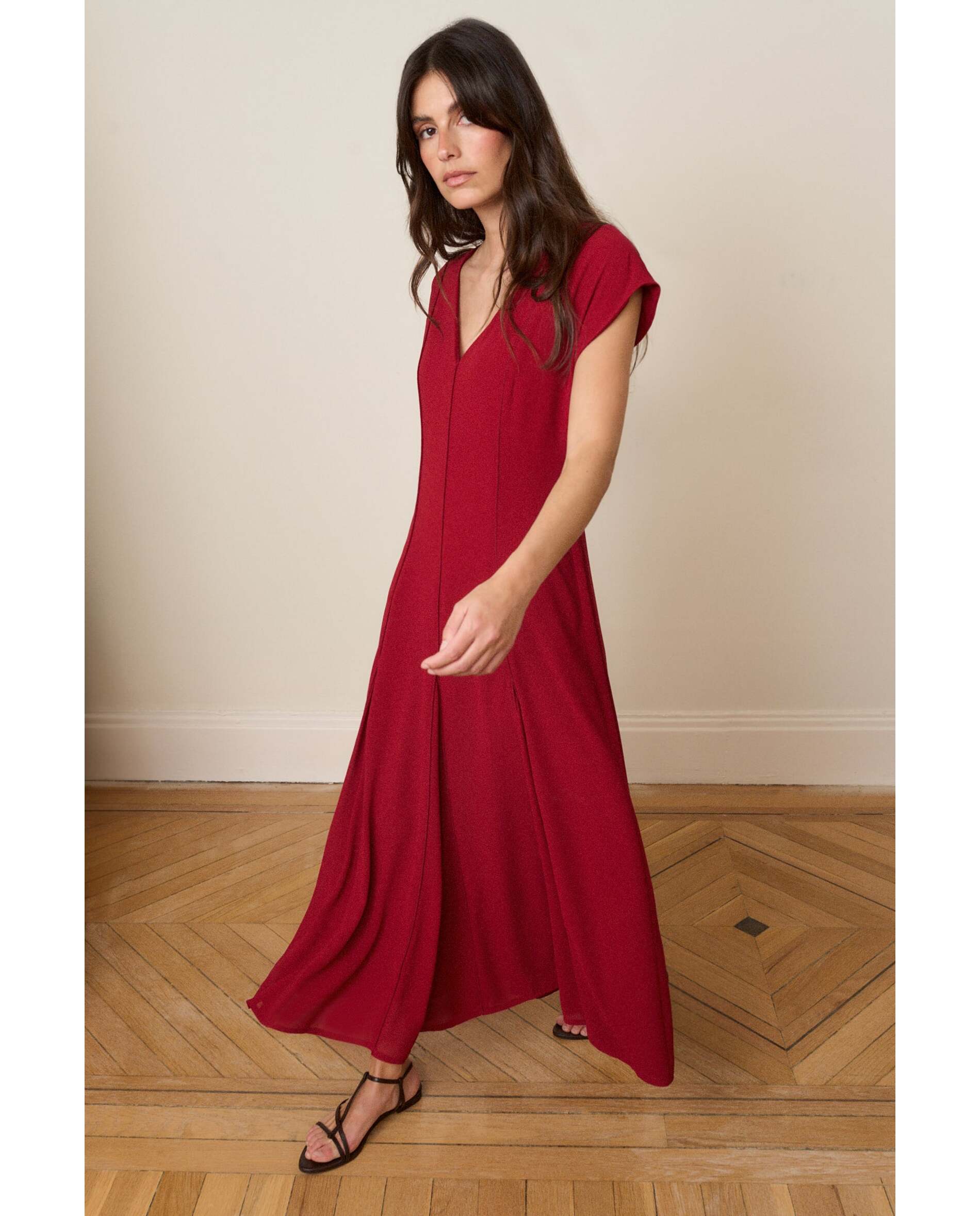 Bimani - Vestido de mujer de corte semientallado.
