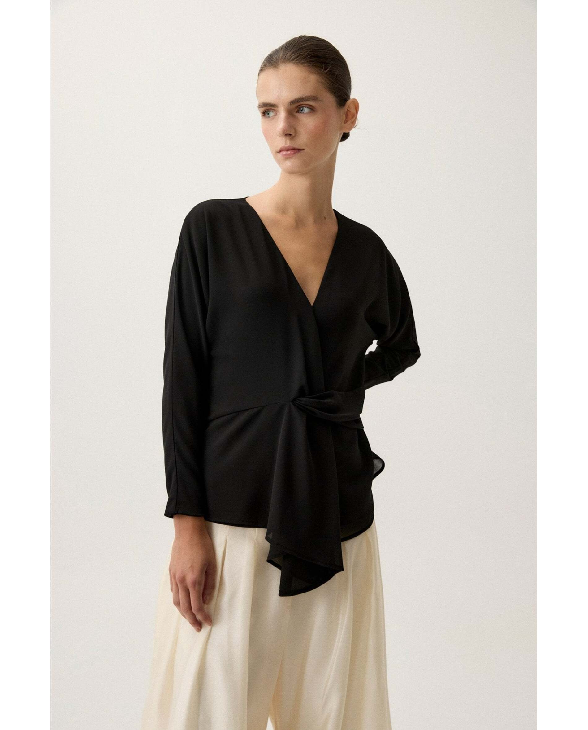 Blusa de mujer manga murciélago - Bimani - Negro Negro-1