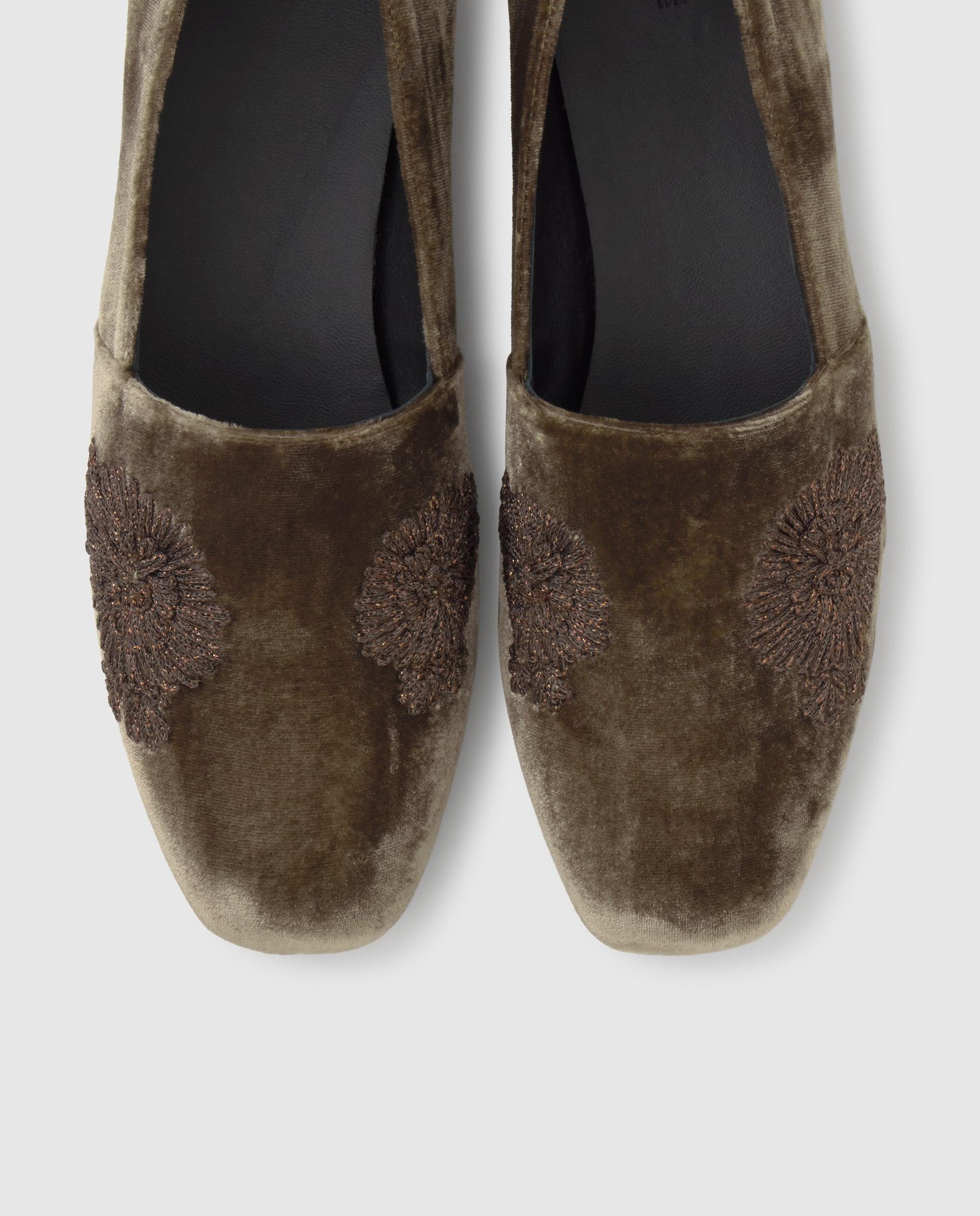 Slippers planos gisele de mujer en terciopelo bordado - Castañer - Marrón Marrón-6