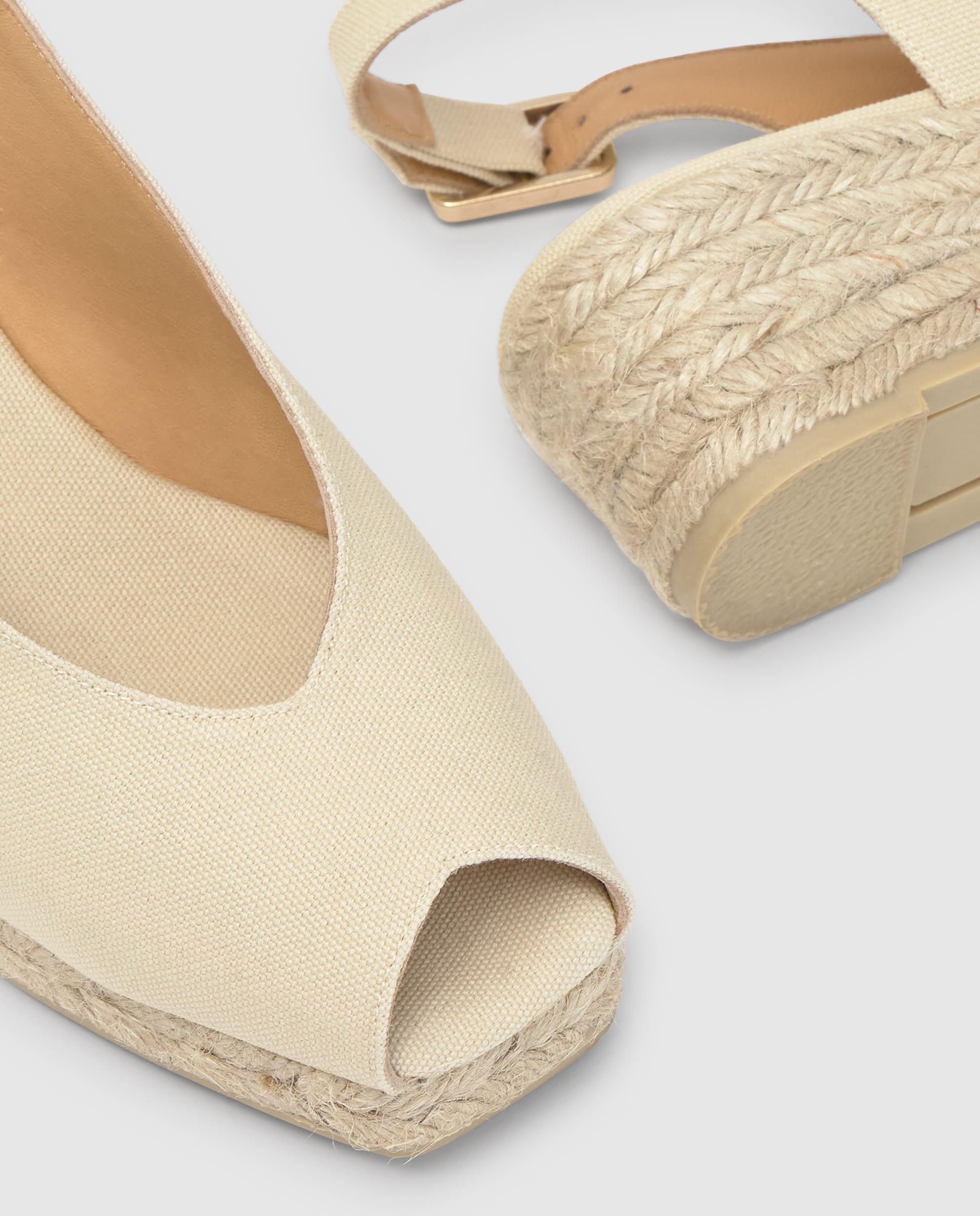 Alpargata de mujer destalonada de algodón con cierre de hebilla. - Castañer - Beige Beige-4