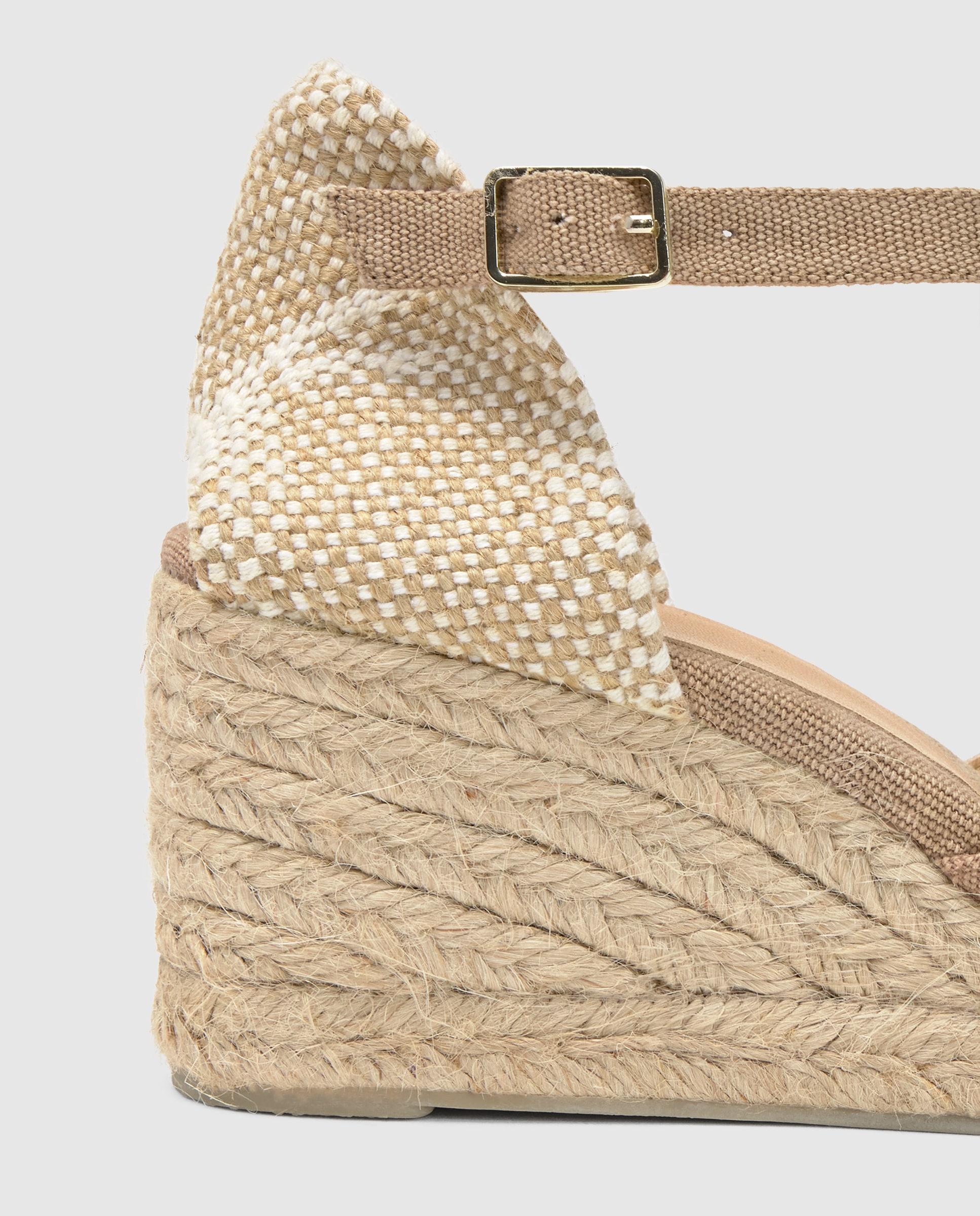 Alpargatas de cuña de mujer Carol con talonera trenzada y cierre de hebilla - Castañer - Beige Beige-4
