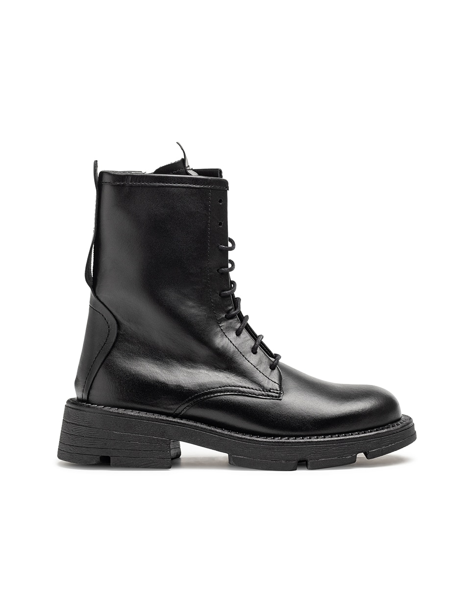 Botins Rasos de Pele Preto-1