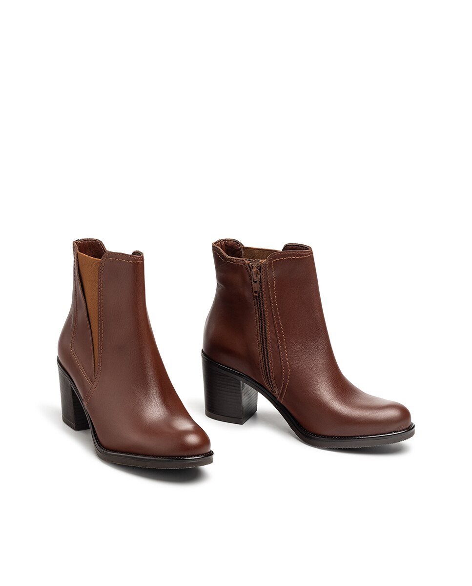 Botins de Salto em Pele Castanho-5
