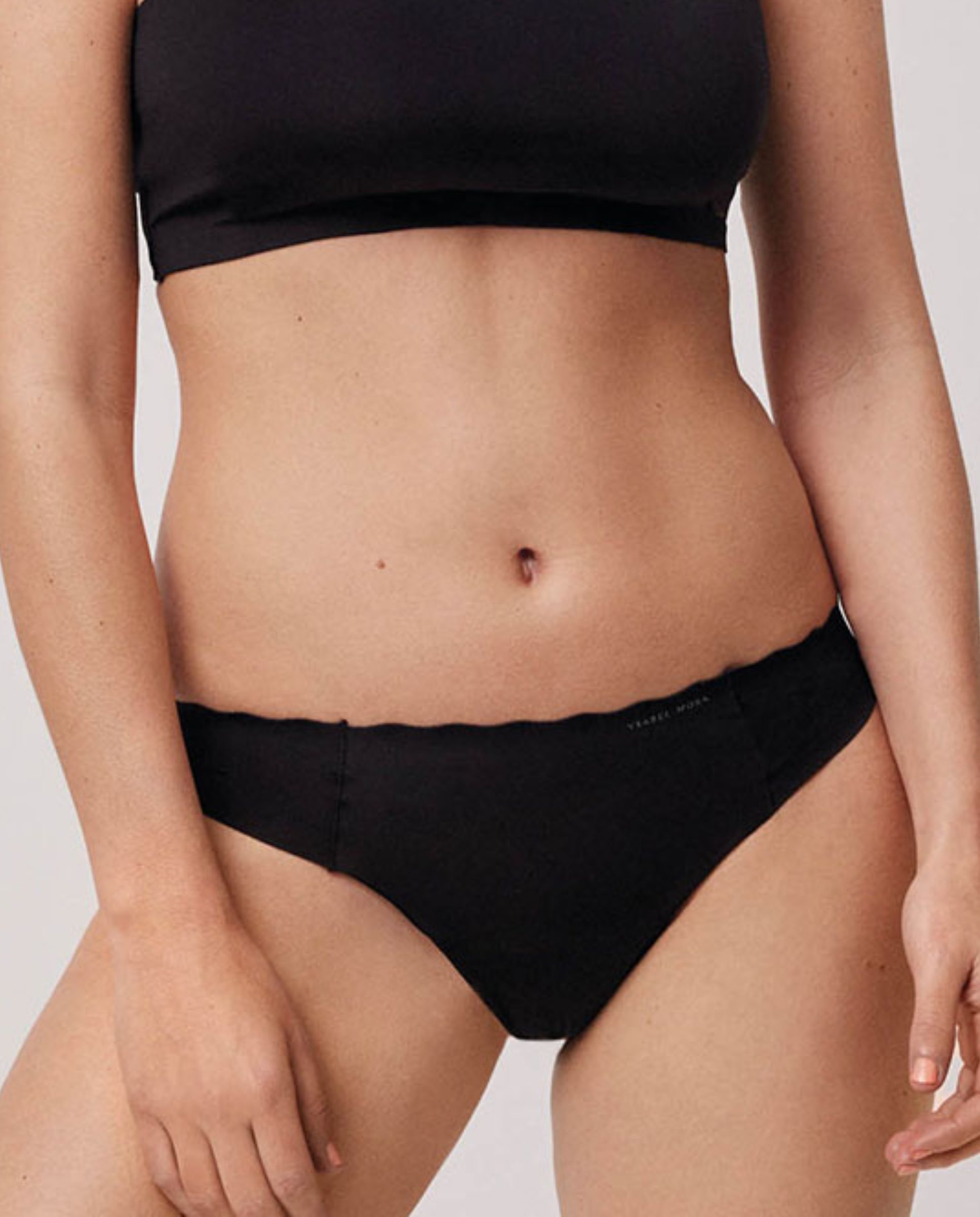 Imagen 0 de Tanga láser Negro