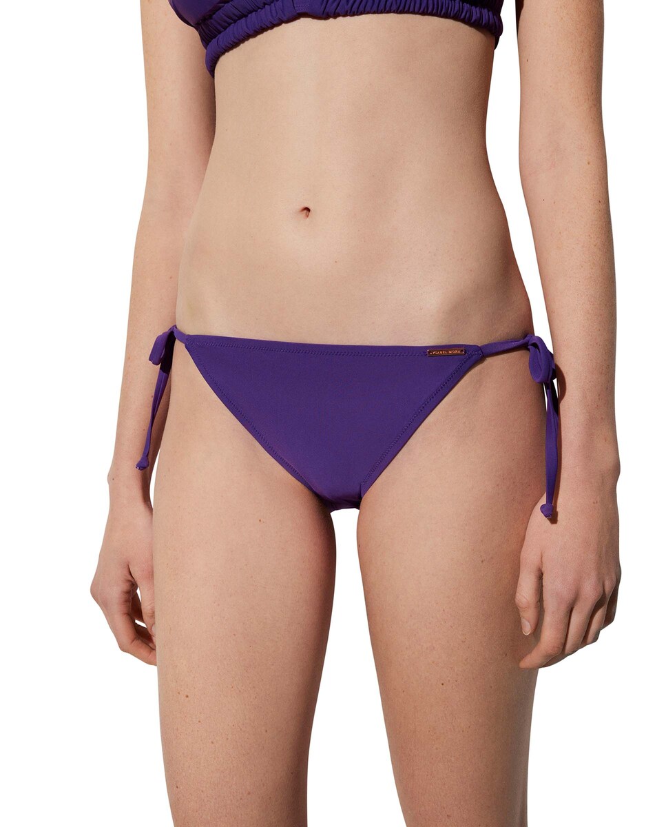 Braga de bikini mini anudada en tejido liso · Ysabel Mora · El Corte Inglés