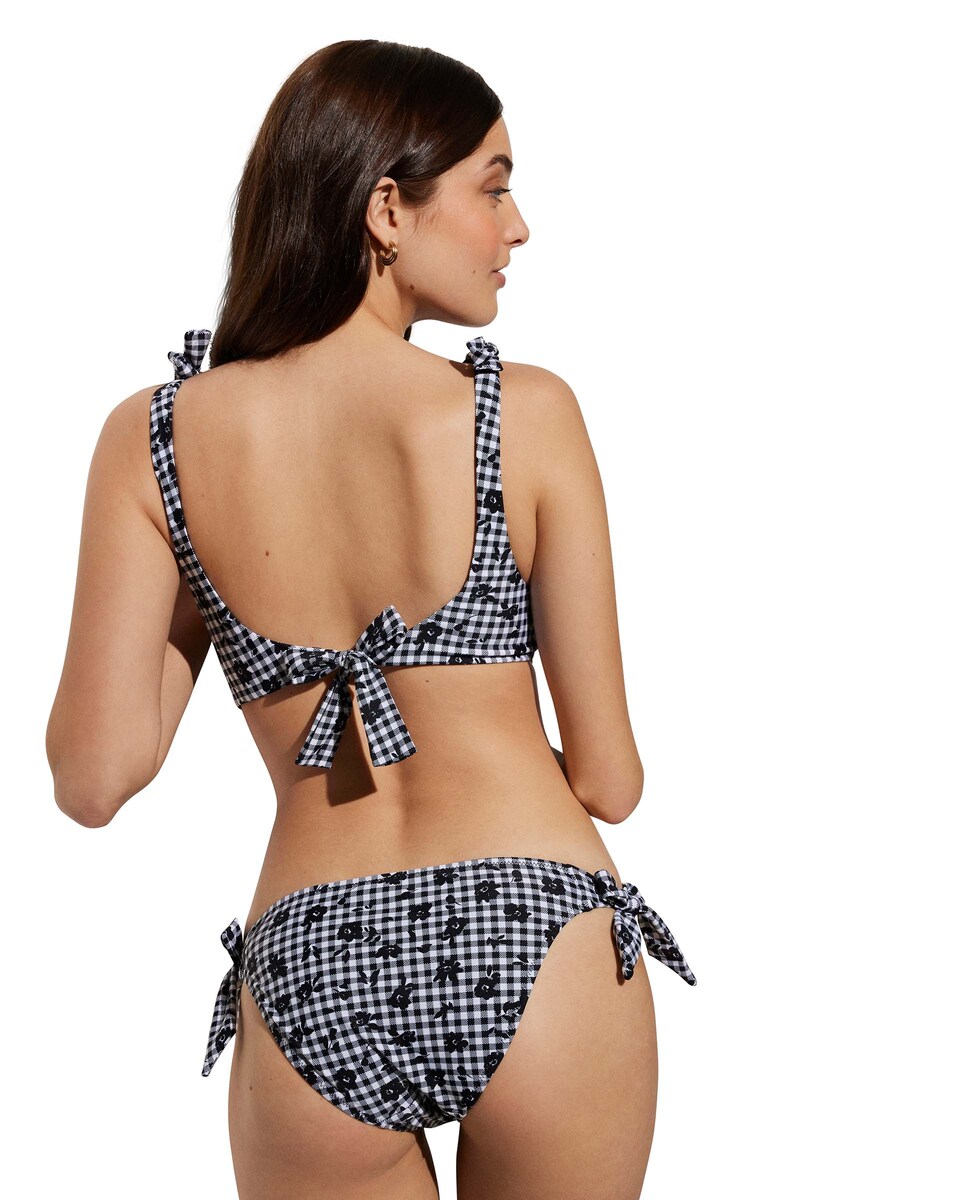 Bikini con aro reductor y braguita con lazos diseño vichy · Ysabel Mora