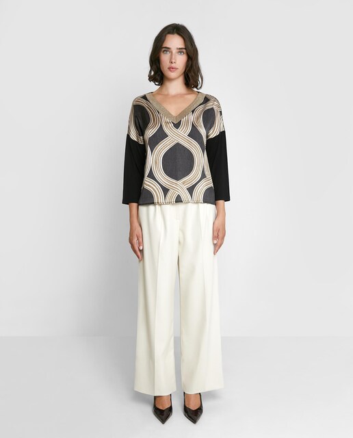 Imagen 0 de Camiseta de mujer estampada con cuello pico