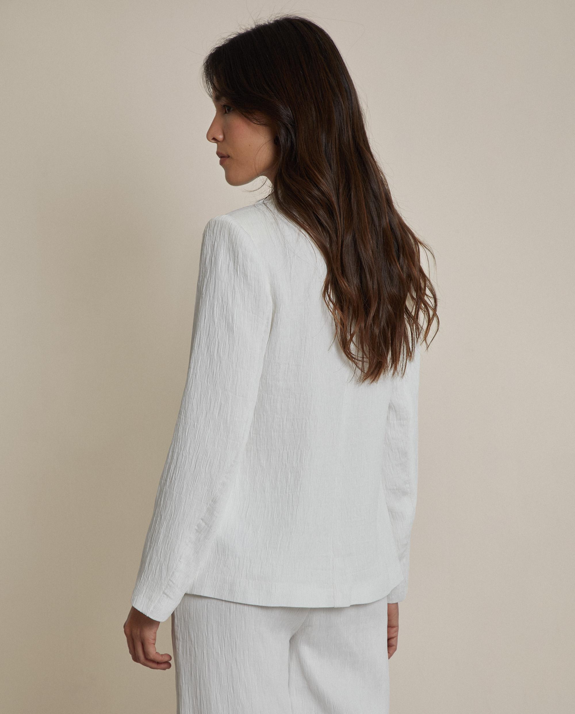 Blazer de mujer con textura y botonadura simple - Trucco - Blanco Blanco-3