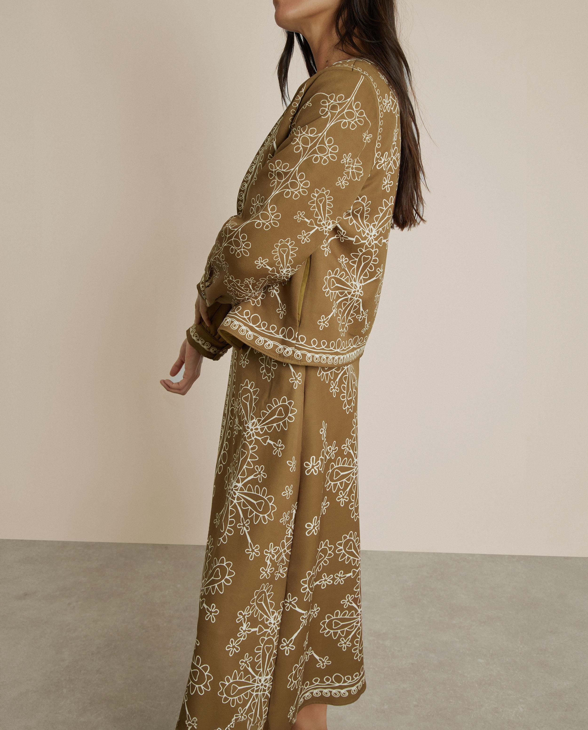 Chaqueta de mujer corta con bordados florales - Trucco - Canela Canela-3