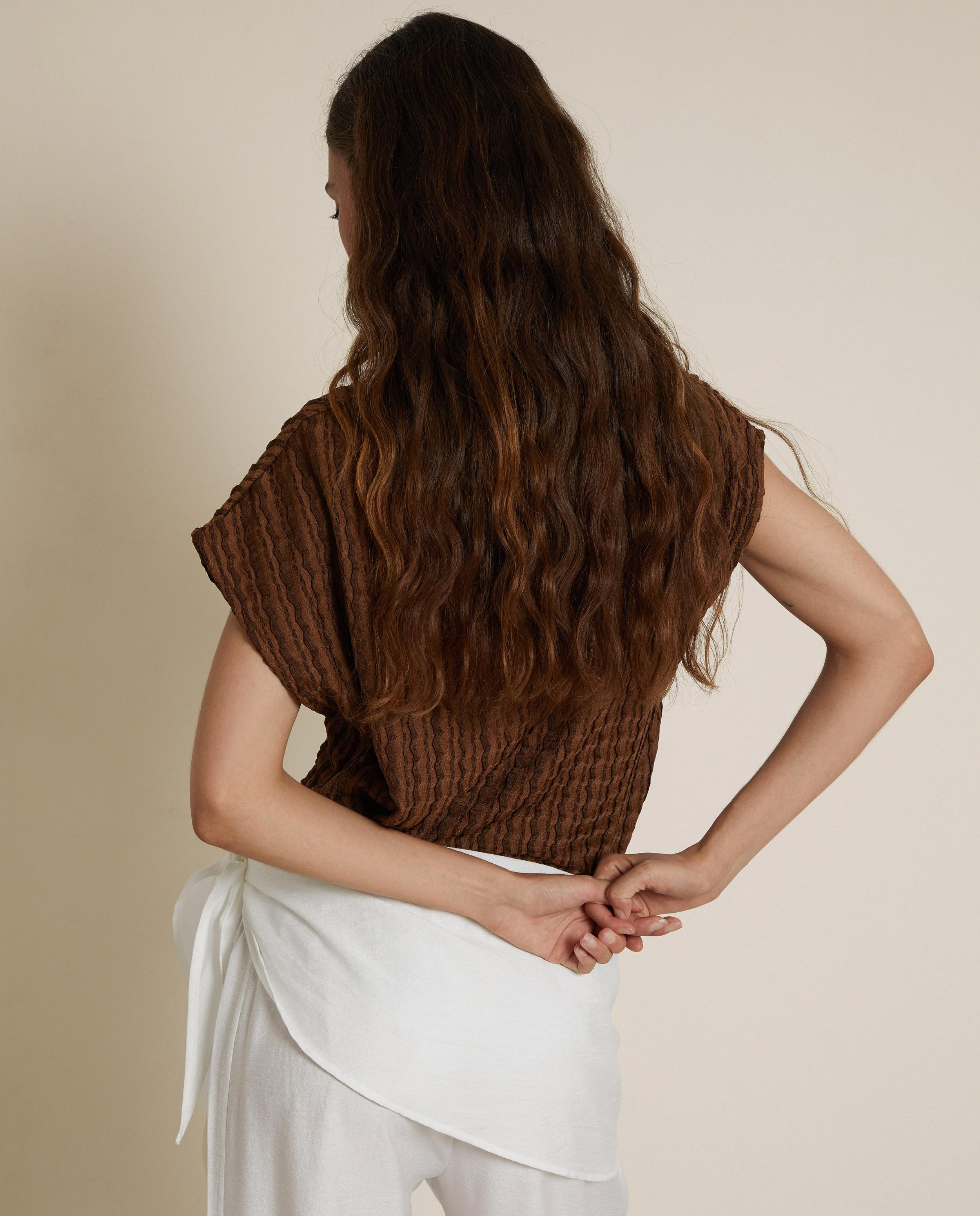 Camiseta de mujer con textura y corte recto - Trucco - Avellana Avellana-2