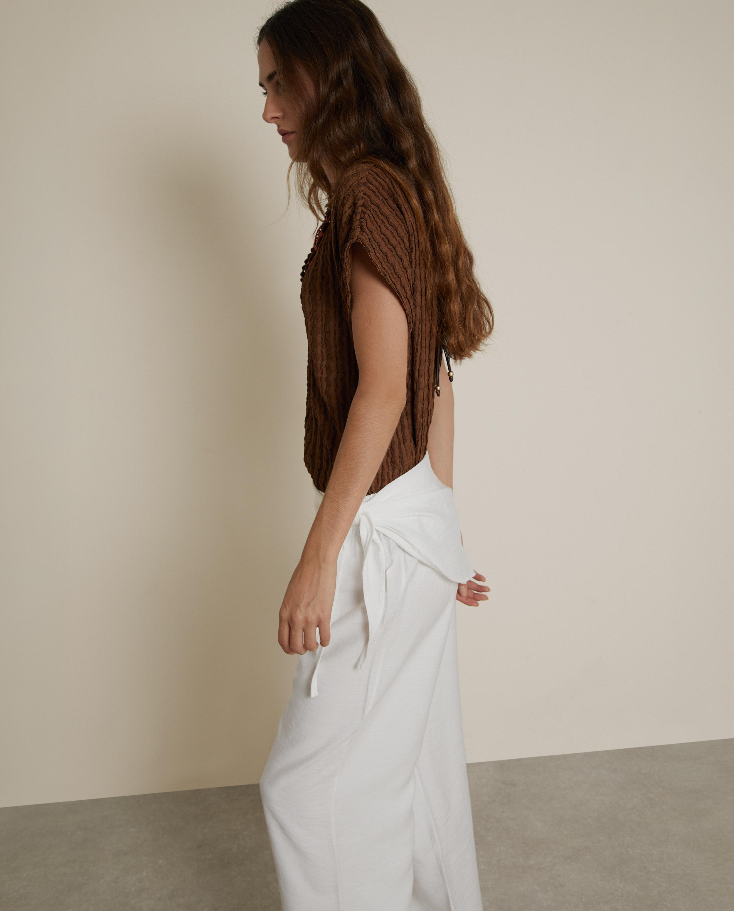 Camiseta de mujer con textura y corte recto - Trucco - Avellana Avellana-3