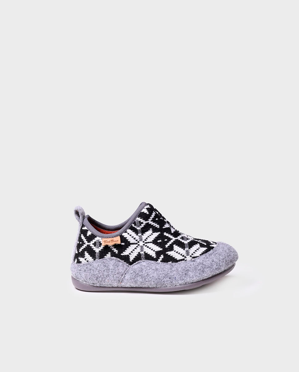 Imagen 0 de Zapatillas de casa cerradas de niños en tejido estampado Negro