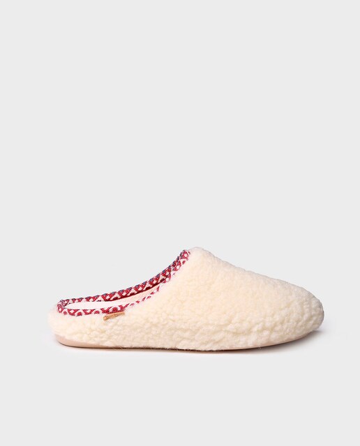Imagen 0 de Zapatillas de casa cerradas de mujer de tejido efecto borreguito