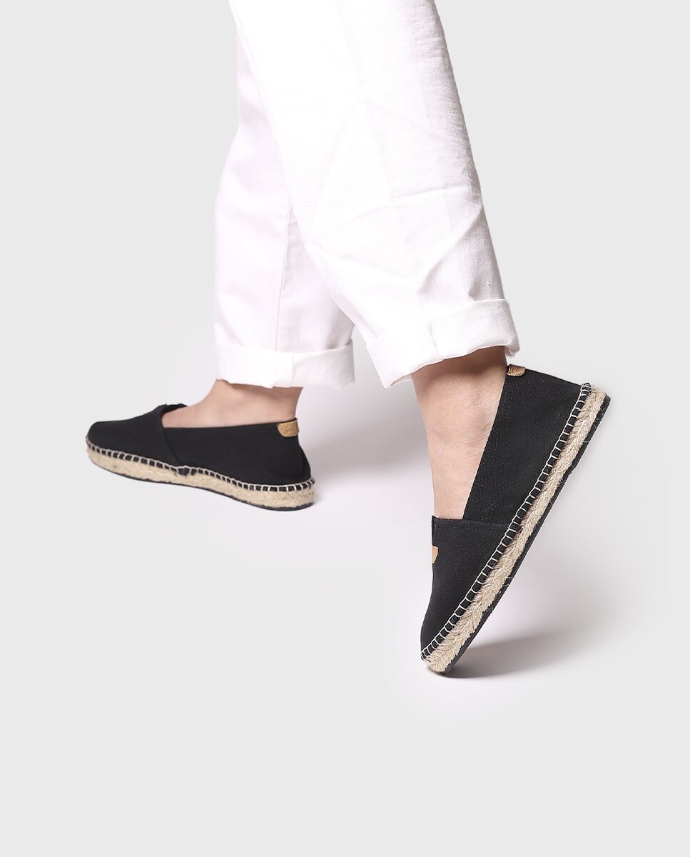 Alpargatas planas unisex de tejido en tonos lisos - Toni Pons - Negro Negro-2
