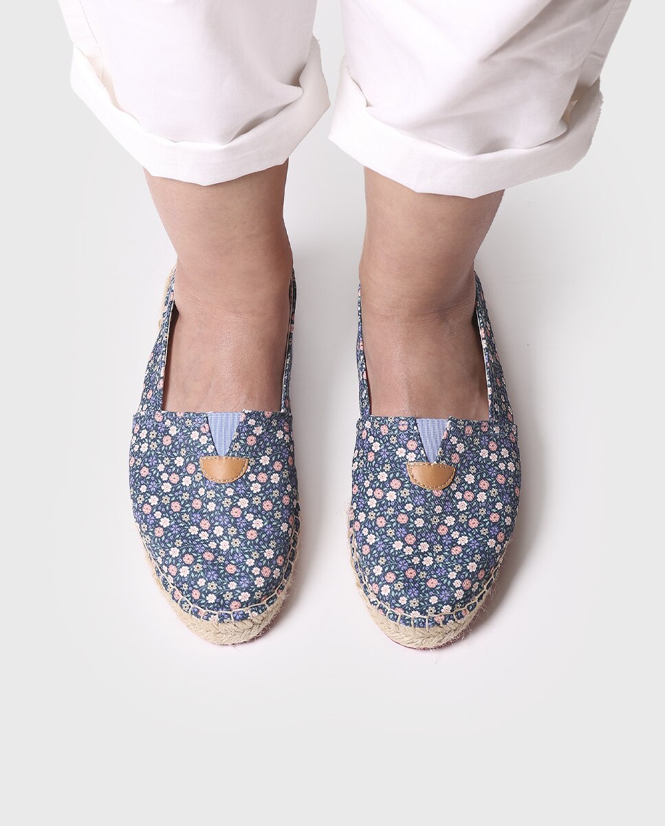 Alpargatas planas unisex de tejido de estampado floral - Toni Pons - Azul marino Azul marino-4