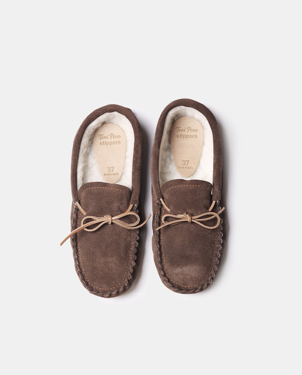 Zapatillas de casa cerradas de mujer de tejido de ante en tonos lisos - Toni Pons - Marrón Marrón-3