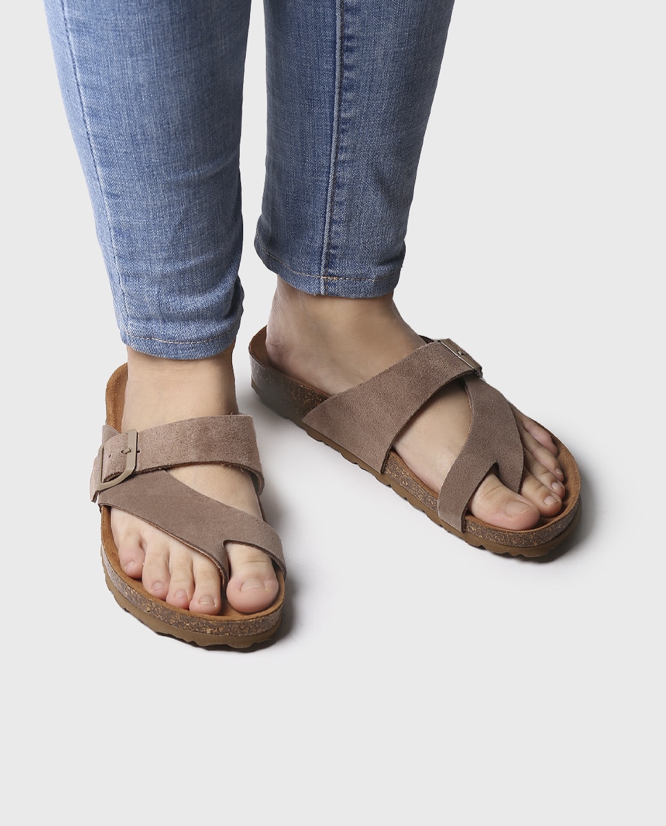 Sandalias planas de mujer de serraje con hebilla - Toni Pons - Marrón Marrón-4