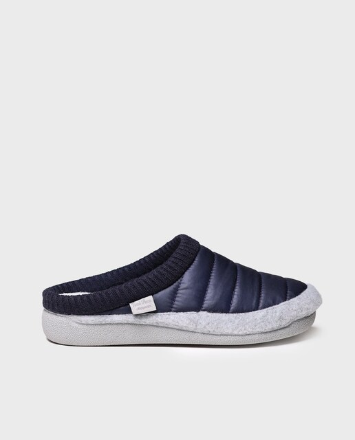 Imagen 0 de Zapatillas de casa cerradas de mujer tipo zueco