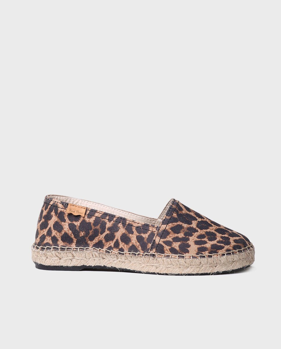 Alpargatas planas de mujer de serraje estampadas · Toni Pons · El