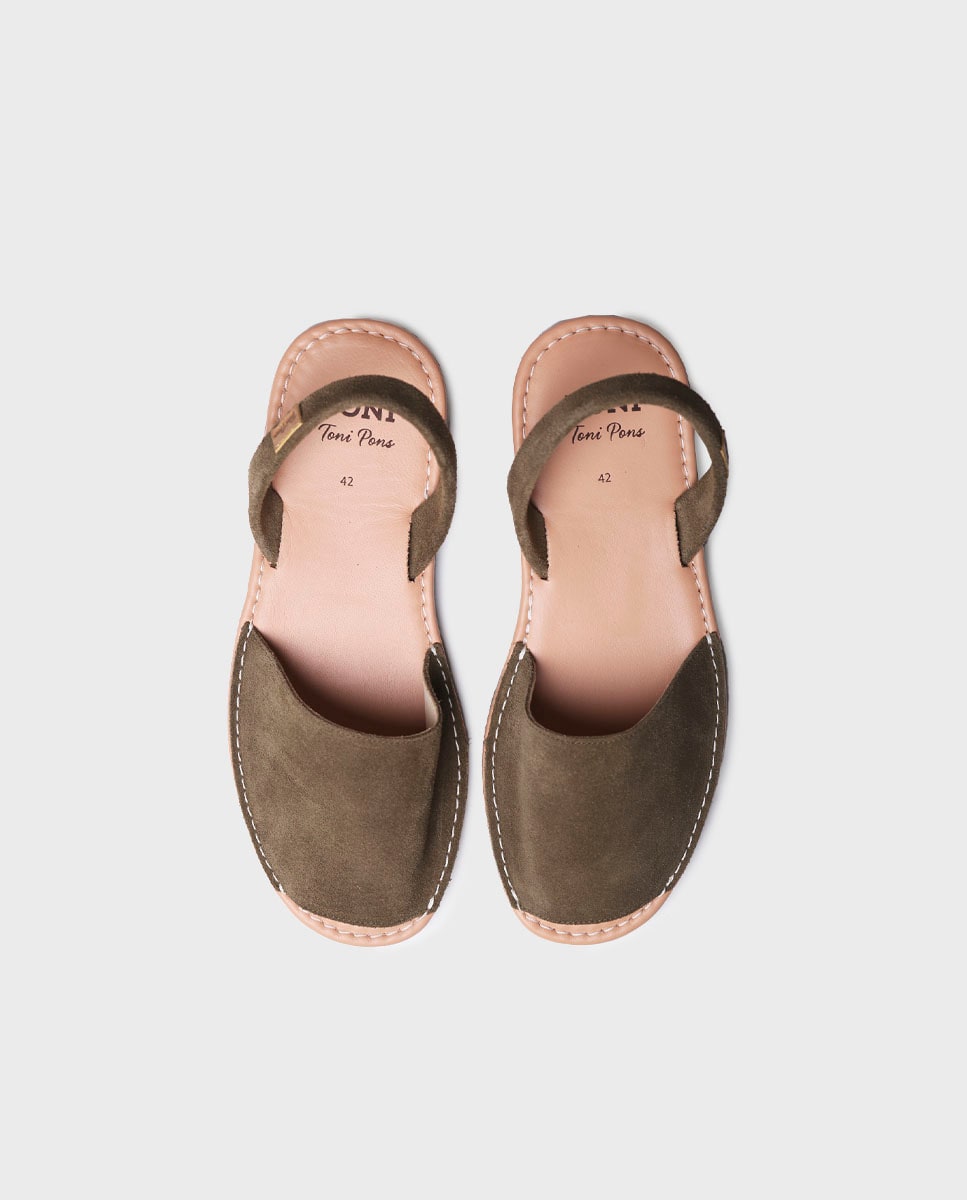 Menorquinas de hombre de serraje y suela de goma · Toni Pons · El