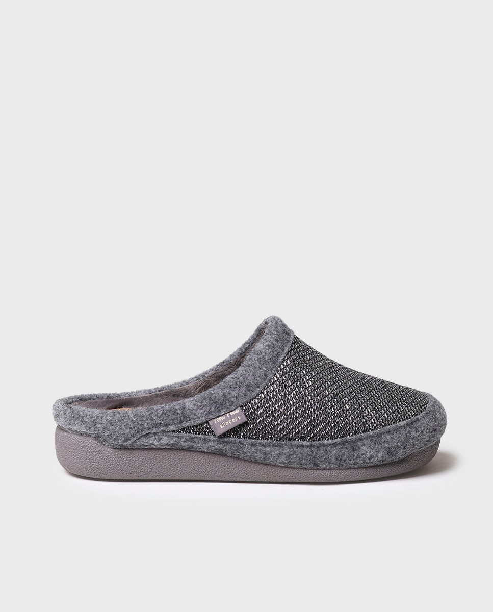Imagen 0 de Zapatillas de casa cerradas de mujer de fieltro Negro