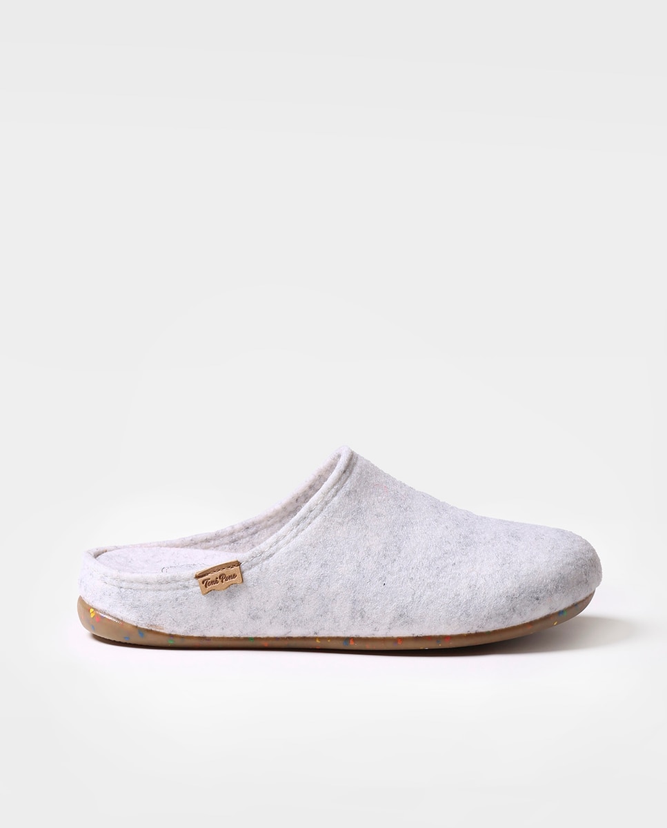 Imagen 0 de Zapatillas de casa cerradas de mujer de fieltro reciclado Beige