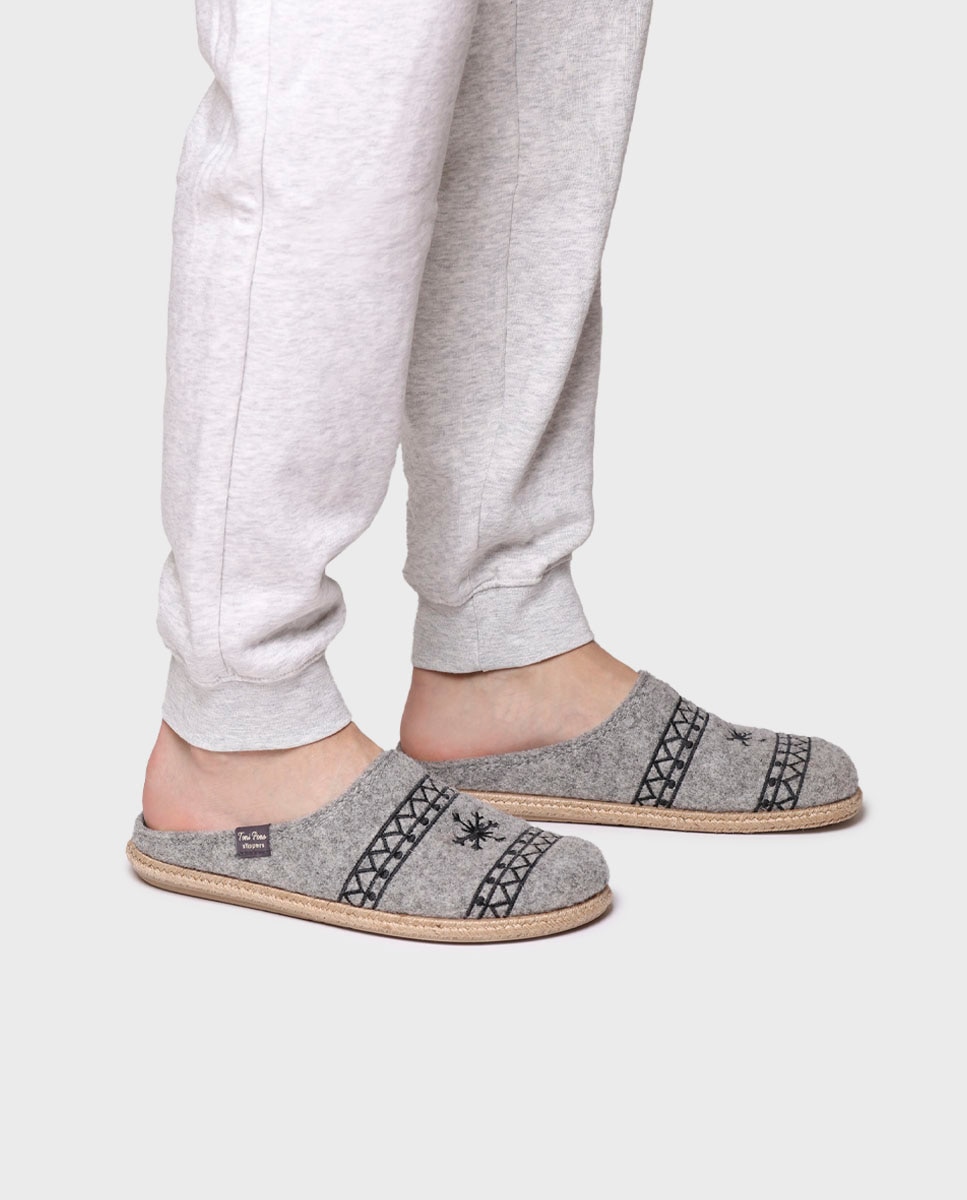 Imagen 4 de Zapatillas de casa de hombre de fieltro con bordado - Gris Piedra Gris Piedra