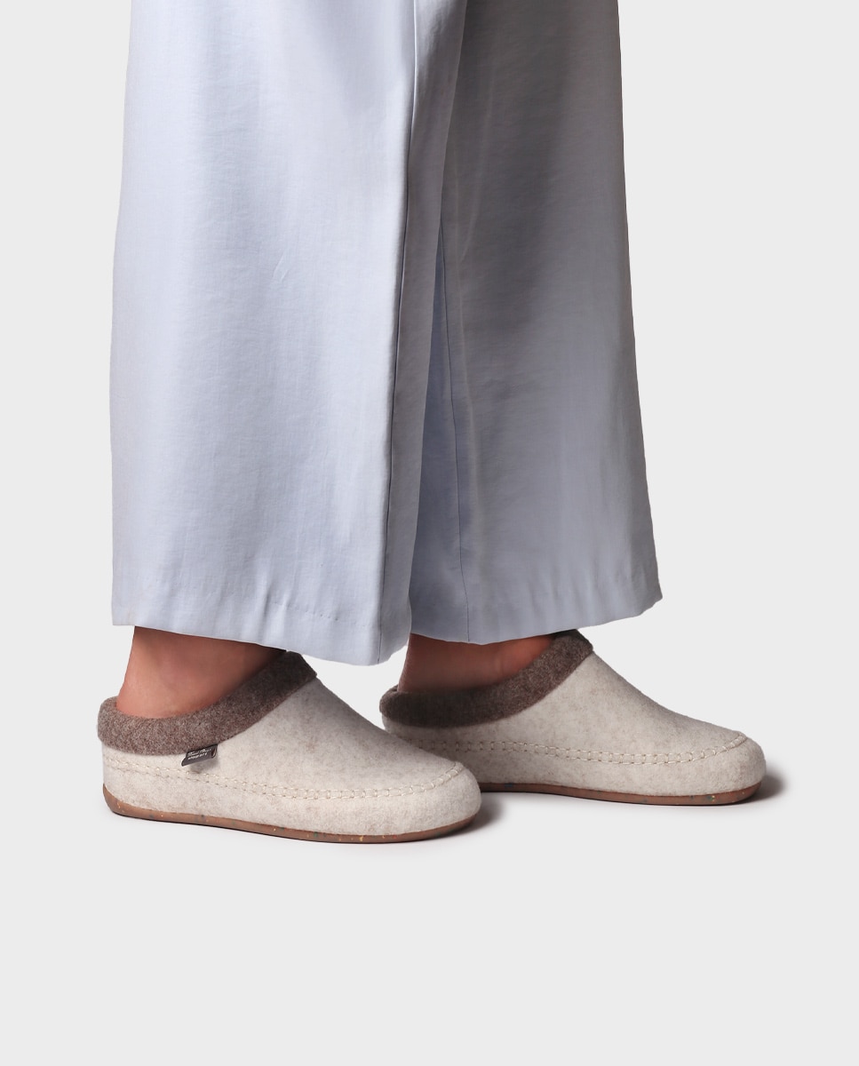 Imagen 2 de Zapatillas de casa de mujer con cuña interior - Toni Pons - Crudo Crudo
