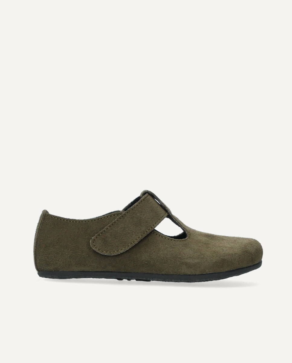 Imagen 0 de Zapato infantil cerrado barefoot Kaki