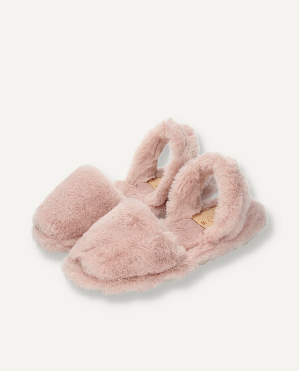 Imagen 3 de Menorquina de invierno de pelo - Ria Menorca - Rosa Rosa