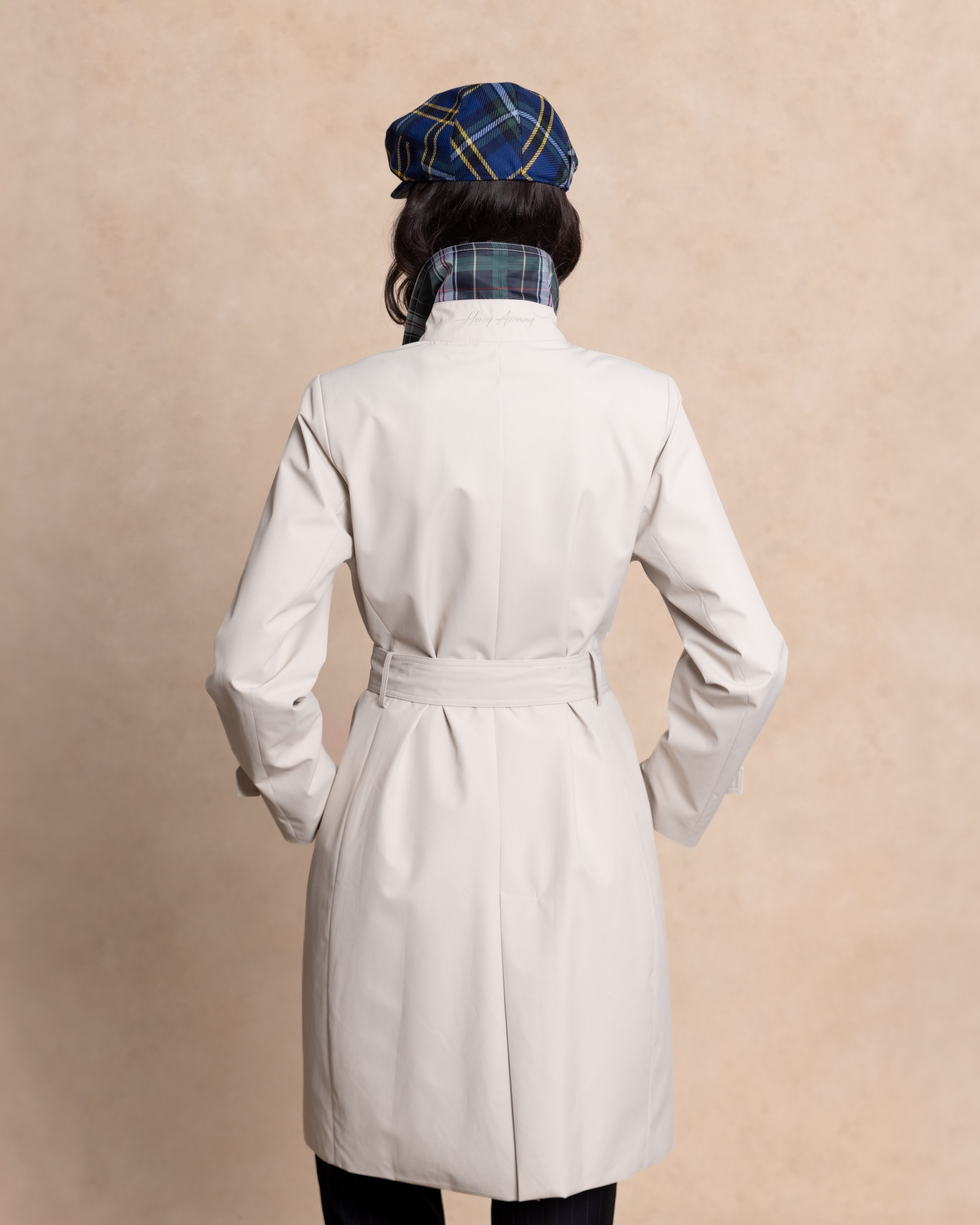 Imagen 2 de Gabardina larga de mujer - Henry Arroway - Gris Gris