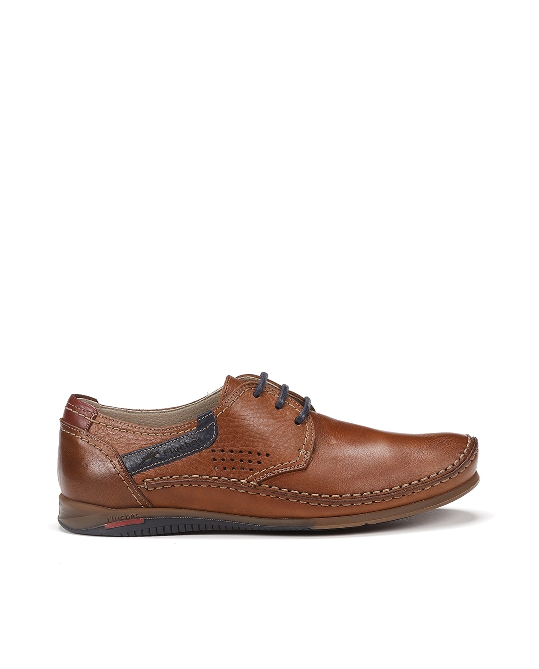 Fluchos - Zapatos de cordones de hombre en color marrón y fabricados en piel.