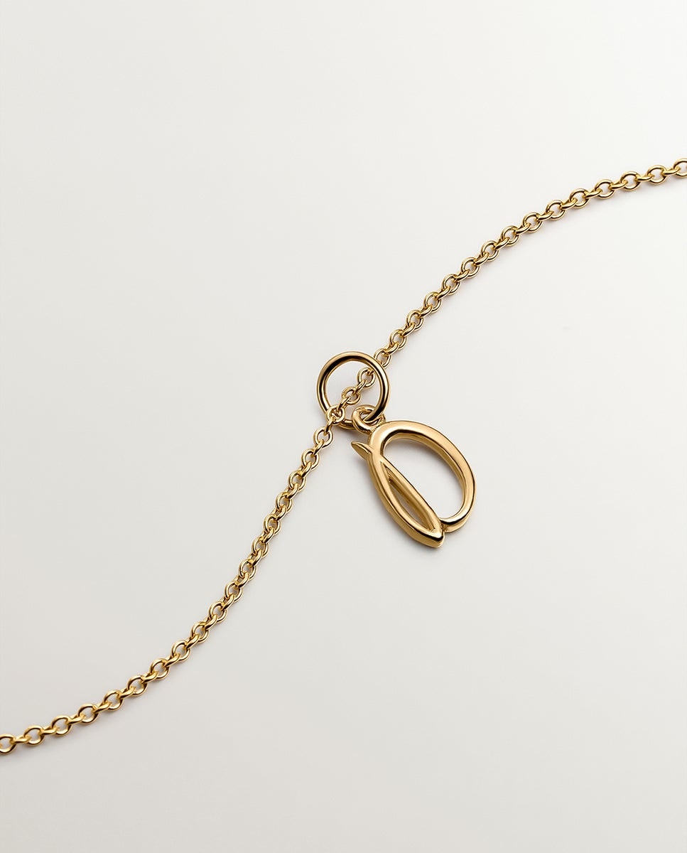 Charm de plata bañada en oro amarillo de 18K con inicial D Oro-3