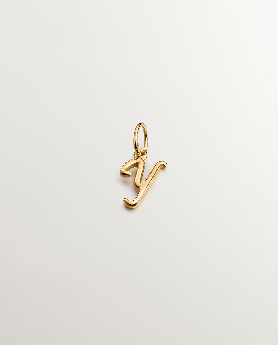 Charm De Plata De Ley Letra Pequeña Con Inicial Q .925 X 1