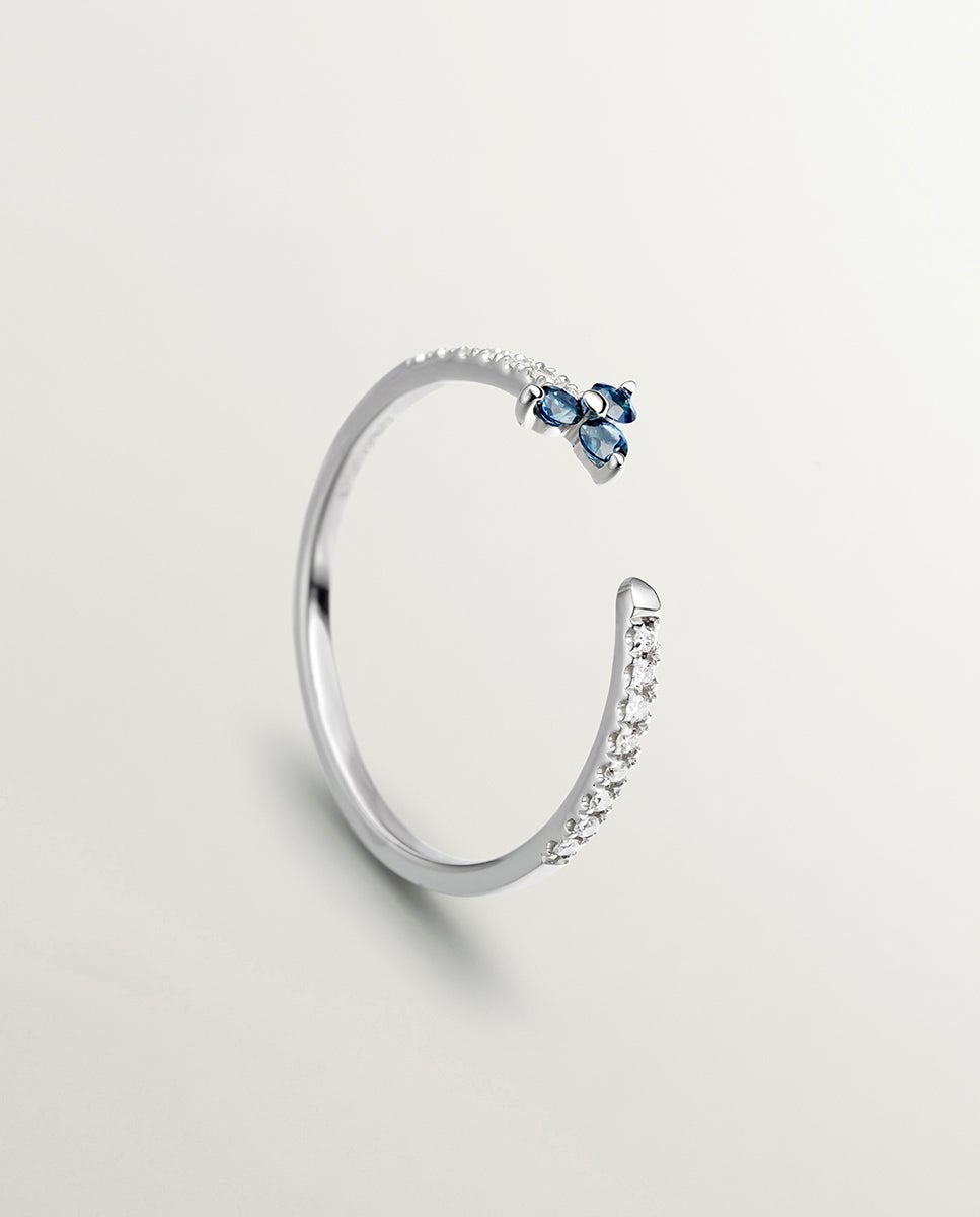 Anillo de oro blanco de 9k con diamantes y trébol de zafiros azules - Aristocrazy - Blanco Blanco-5