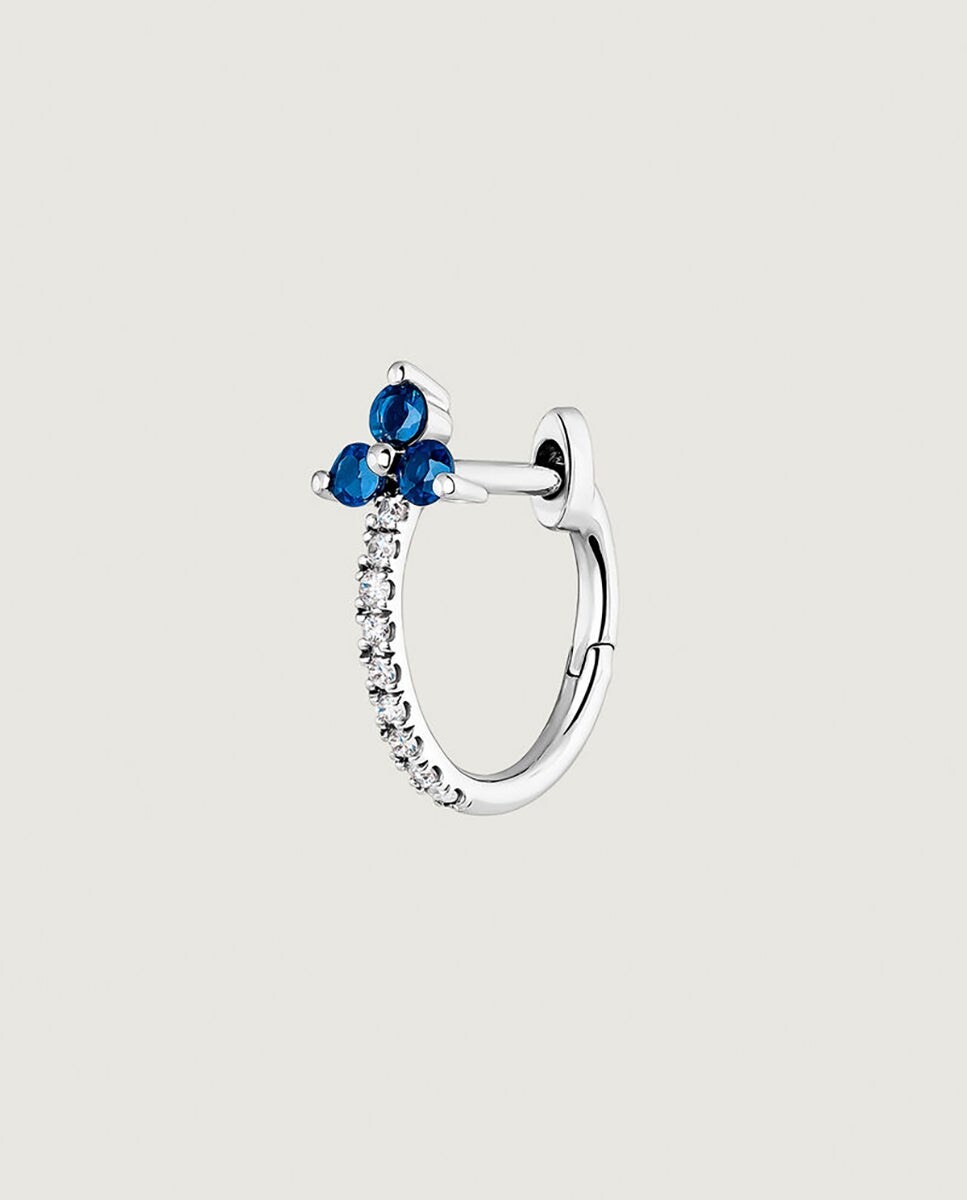 Pendiente individual de aro pequeño de oro blanco de 9K con trébol de zafiros azules y diamantes Azul-1