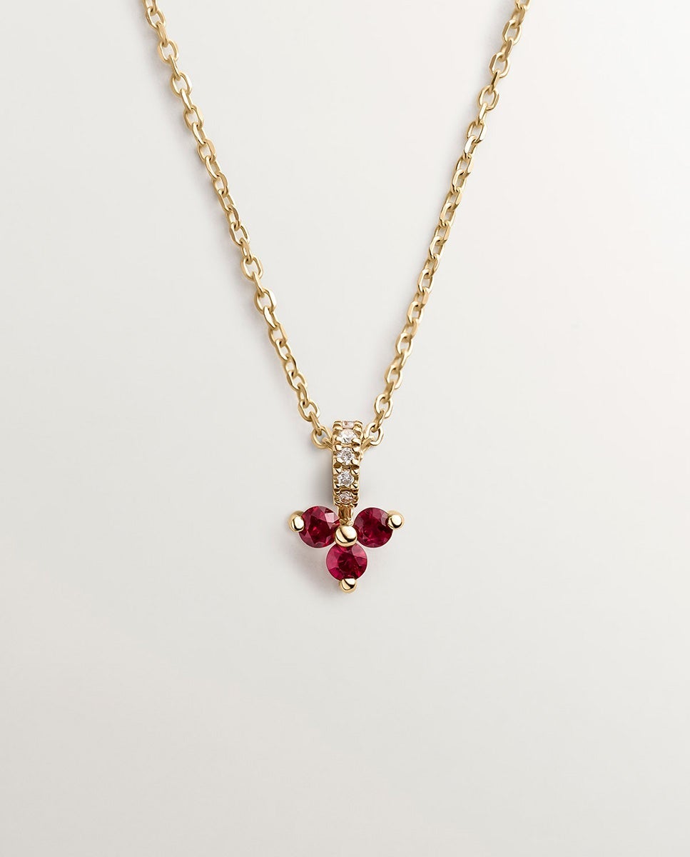 Imagen 0 de Colgante de oro amarillo de 9k con trébol de rubíes rojos y diamantes Rojo