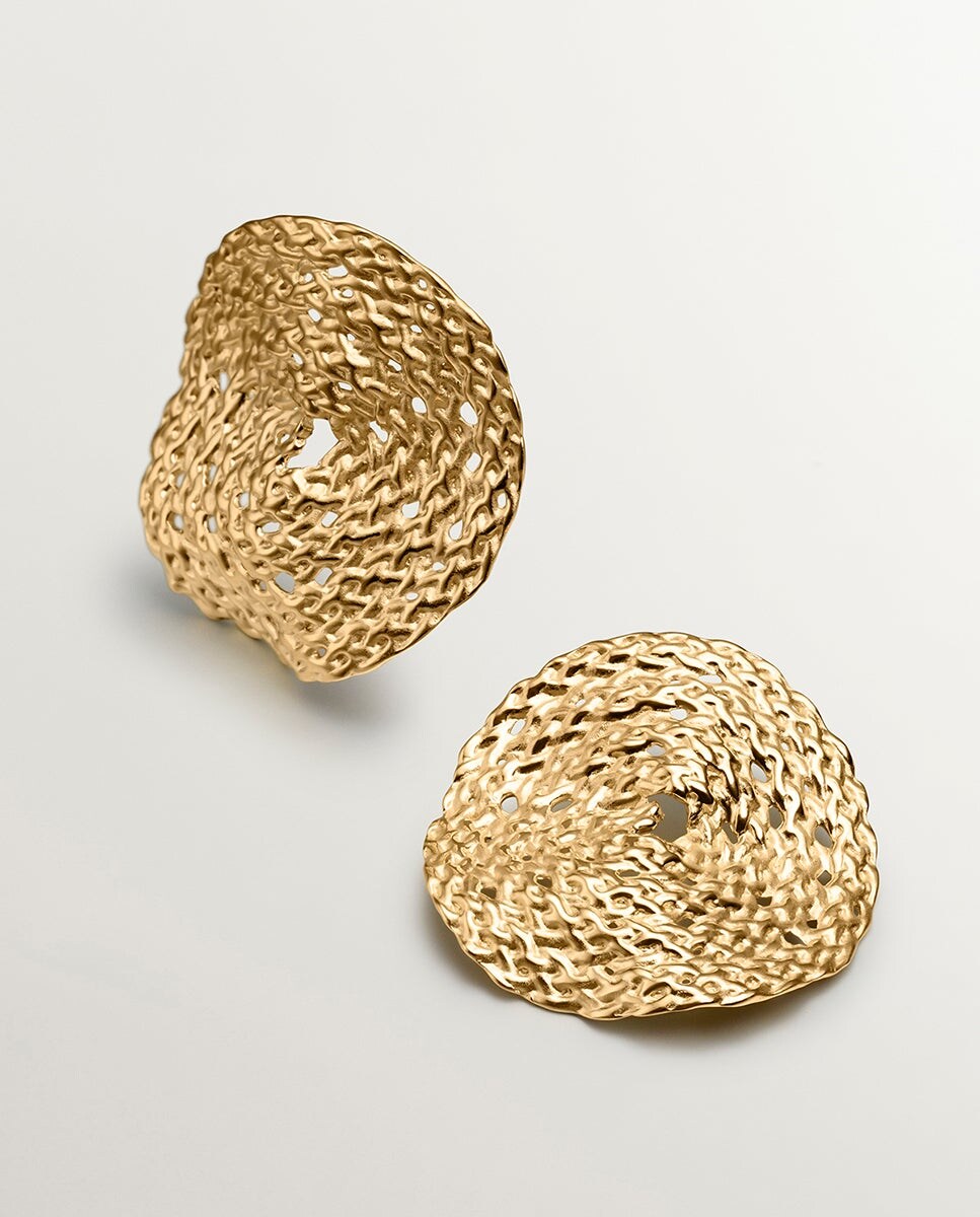 Pendientes grandes de plata bañada en oro amarillo de 18K con textura de mimbre Oro-1