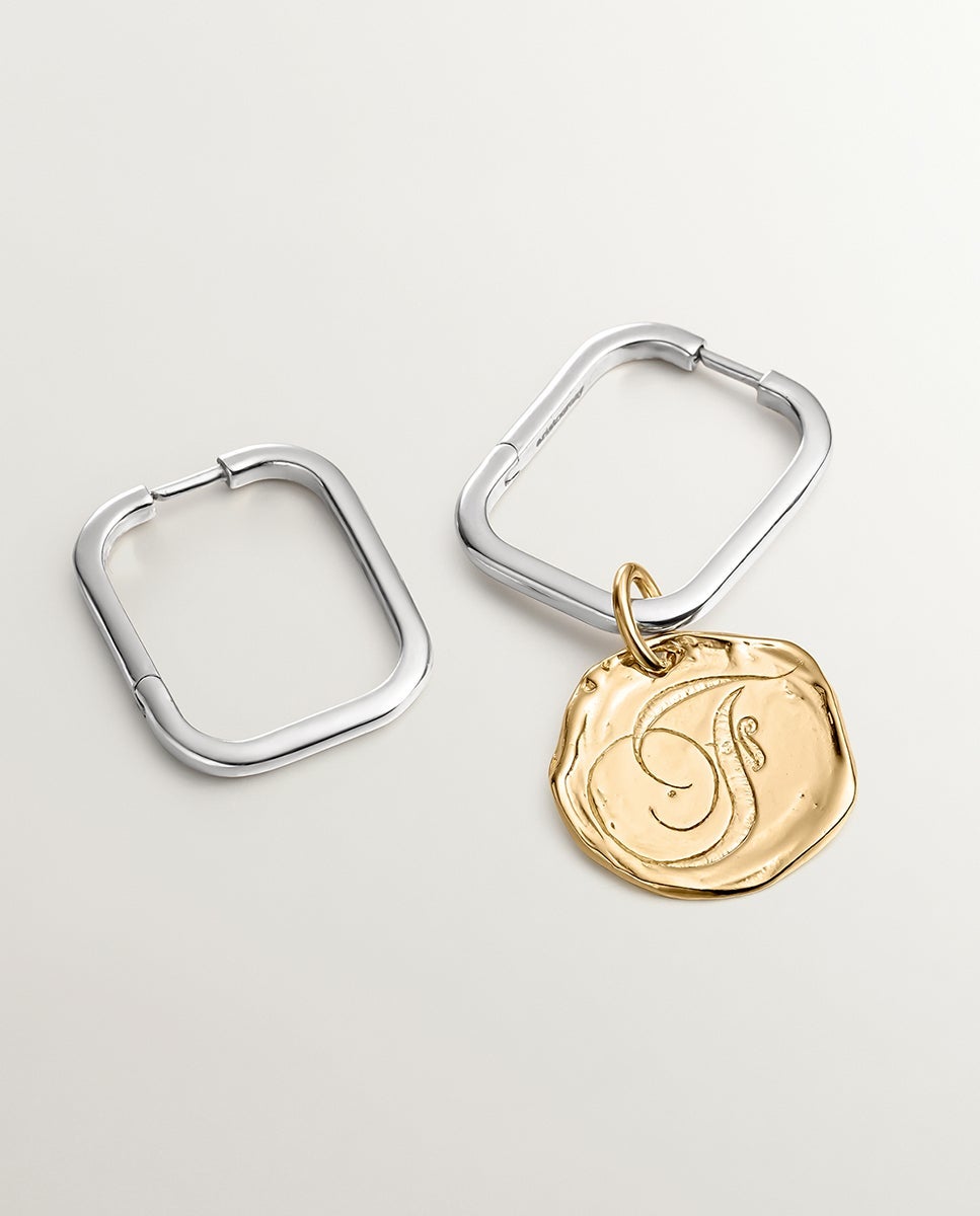Charm artesanal de plata 925 bañada en oro amarillo de 18k con inicial f - Aristocrazy - Dorado Dorado-3