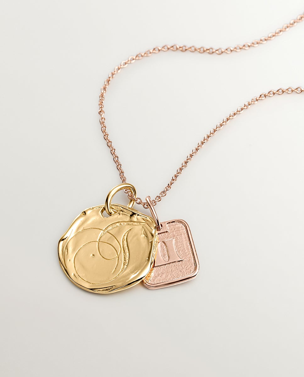 Charm artesanal de plata 925 bañada en amarillo de 18k con inicial t - Aristocrazy - Oro Oro-3