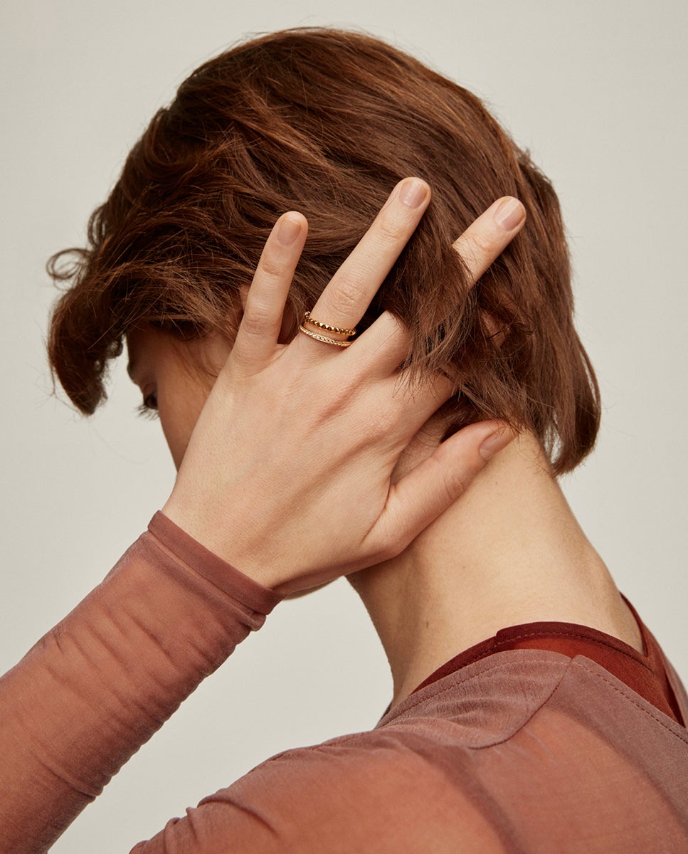 Anillo doble de plata 925 bañada en oro amarillo de 18K con relieve y topacios blancos Blanco Aristocrazy Blanco-4