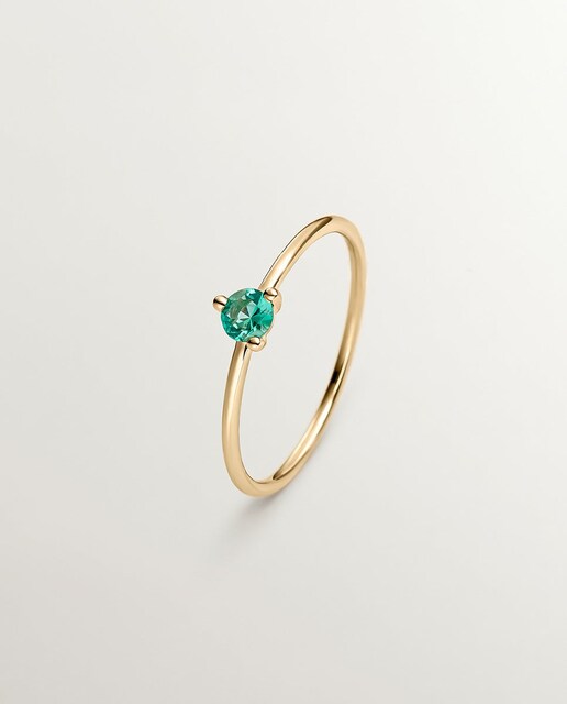 Imagen 0 de Anillo de oro amarillo de 9K con esmeralda verde