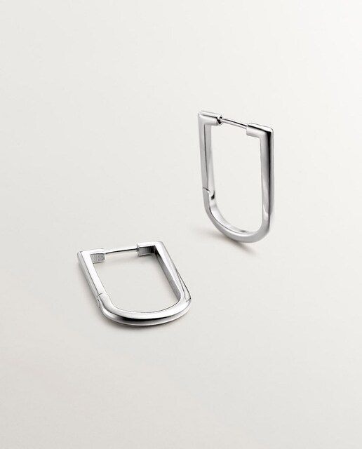 Imagen 0 de Pendientes de aro semi rectangular de plata