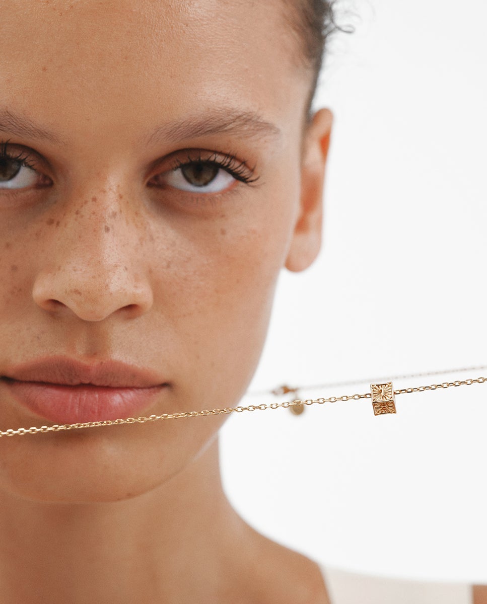 Charm de plata 925 bañada en de 18k con forma de cubo con números impares - Aristocrazy - Oro Oro-4