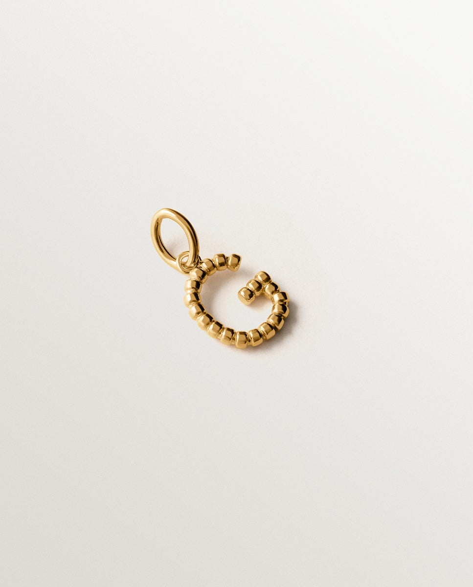 Charm de plata 925 bañada en amarillo de 18k con letra g y motivos de esferas - Aristocrazy - Oro Oro-1